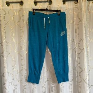 Cropped joggers
